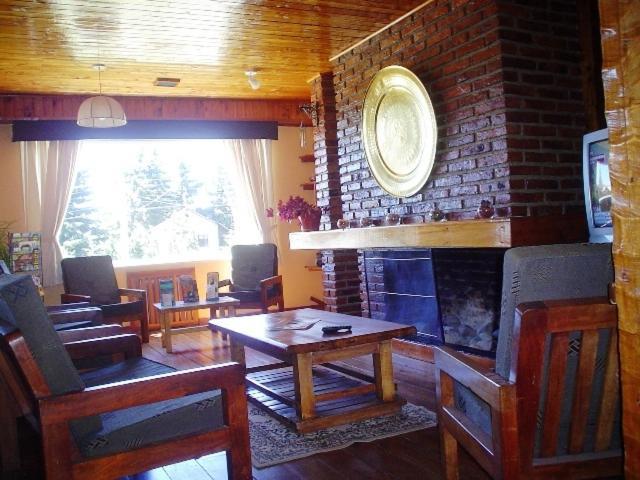Hosteria Nuevo Pinar Сан-Карлос-де-Барілоче Екстер'єр фото
