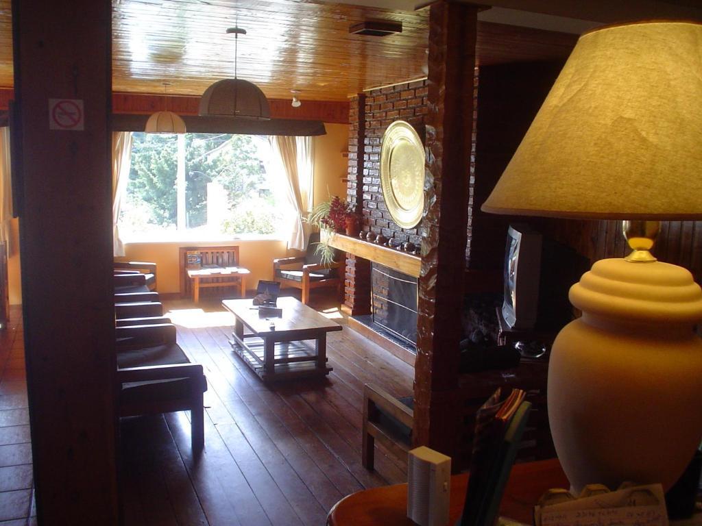 Hosteria Nuevo Pinar Сан-Карлос-де-Барілоче Екстер'єр фото